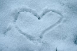 heart-in-snow