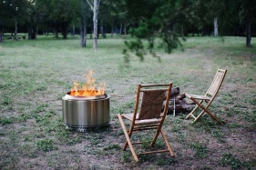 fire-backyard-chairs-couple