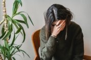 woman-shame-sad