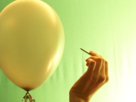 yellow-balloon-pop